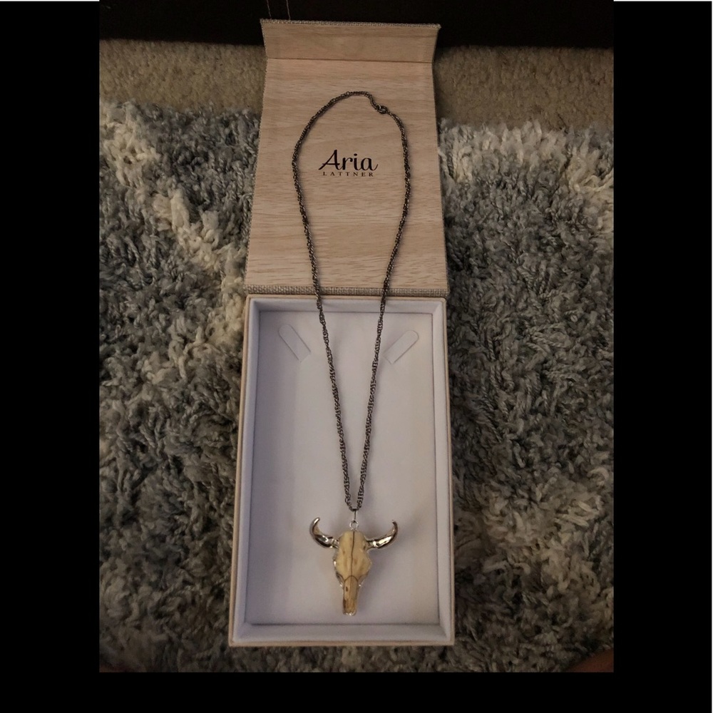 Aria Latner necklace